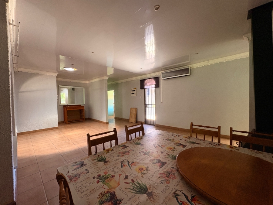 4 Bedroom Property for Sale in Flamwood North West